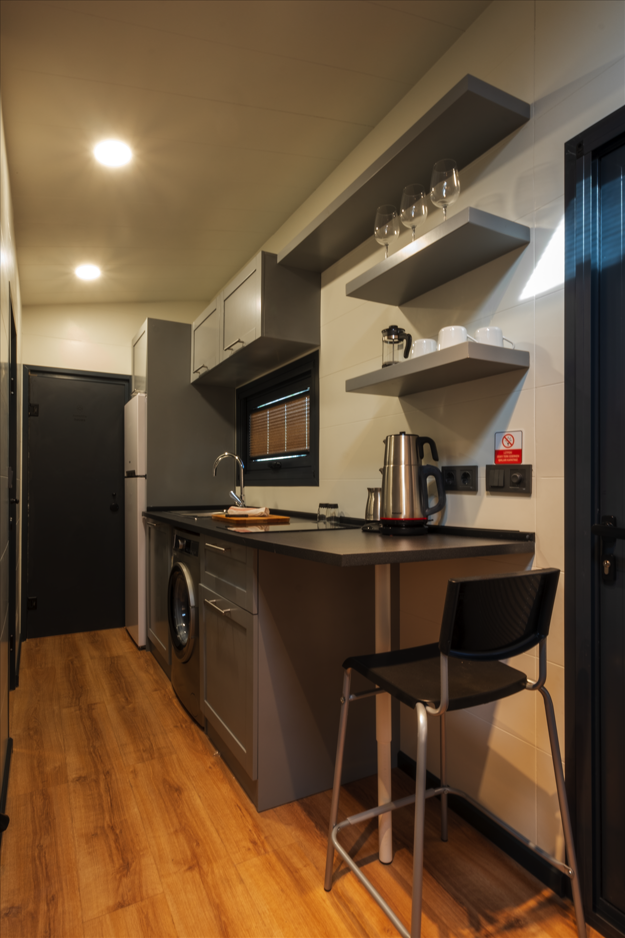 Adrasan Tiny House VIP oda içi 1, tiny house konaklama